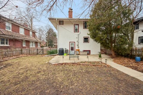 Tiny photo for 806 N Euclid Avenue, Oak Park, IL 60302 (MLS # 12571896)