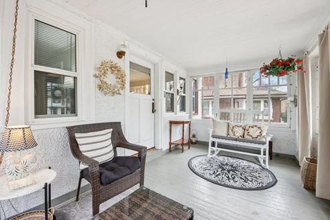 Tiny photo for 806 N Euclid Avenue, Oak Park, IL 60302 (MLS # 12571896)