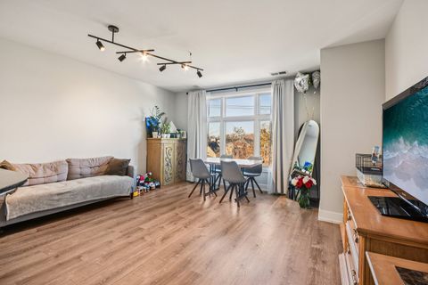 Tiny photo for 1930 N Harlem Avenue #302, Elmwood Park, IL 60707 (MLS # 12595122)