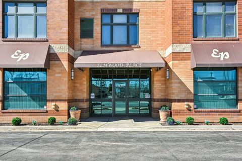 Tiny photo for 1930 N Harlem Avenue #302, Elmwood Park, IL 60707 (MLS # 12595122)