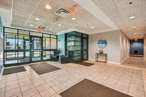 Tiny photo for 1930 N Harlem Avenue #302, Elmwood Park, IL 60707 (MLS # 12595122)