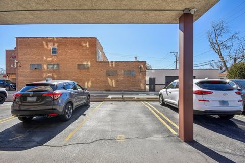 Tiny photo for 1930 N Harlem Avenue #302, Elmwood Park, IL 60707 (MLS # 12595122)