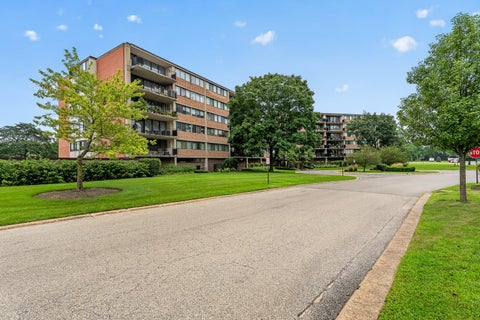 Tiny photo for 101 Bar Harbour Road #6T, Schaumburg, IL 60193 (MLS # 12769509)
