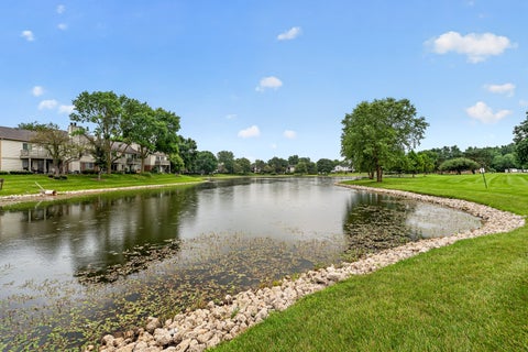 Tiny photo for 101 Bar Harbour Road #6T, Schaumburg, IL 60193 (MLS # 12769509)