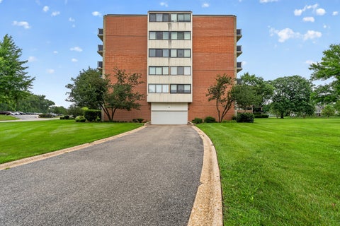 Tiny photo for 101 Bar Harbour Road #6T, Schaumburg, IL 60193 (MLS # 12769509)
