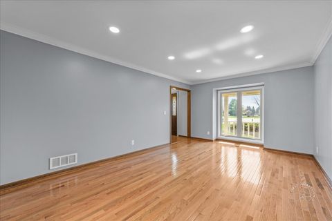 Tiny photo for 2S904 Heritage Glen Court, Batavia, IL 60510 (MLS # 12574363)