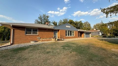 Photo of 3112 Highcrest Road, Rockford, IL 61107 (MLS # 12483832)