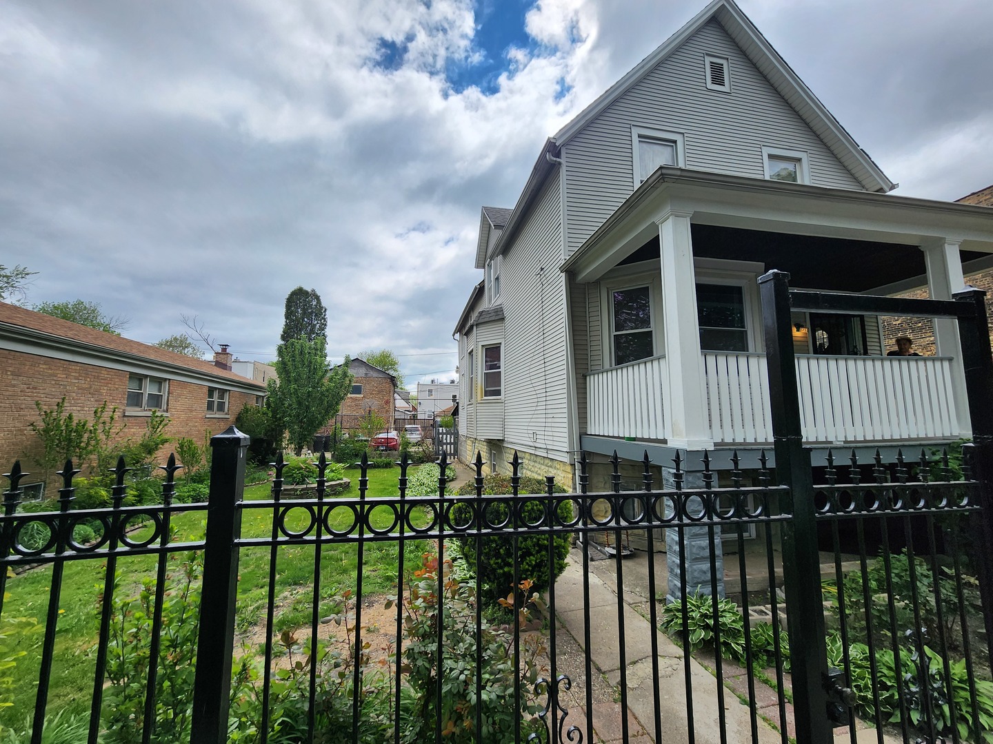 1435 N Kolin Avenue