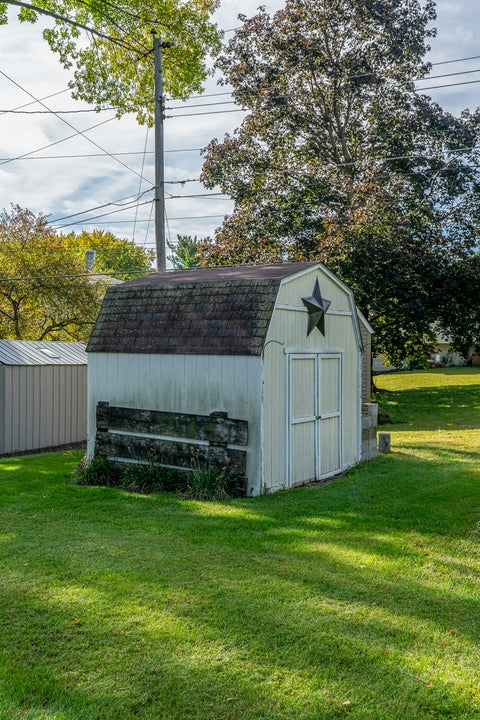 Tiny photo for 1245 Denniston Avenue, Bettendorf, IA 52722 (MLS # 12772988)