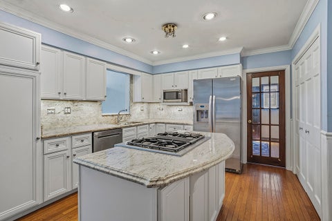 Tiny photo for 403 Sara Avenue, Lemont, IL 60439 (MLS # 12719997)
