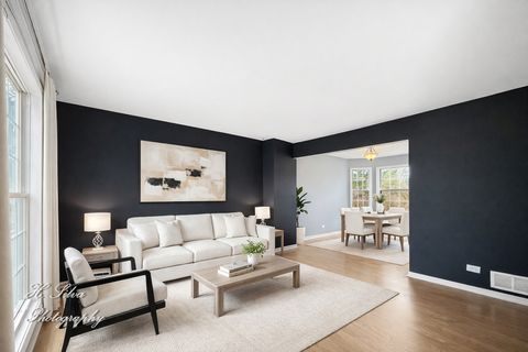 Tiny photo for 2110 Tahoe Parkway, Algonquin, IL 60102 (MLS # 12593052)