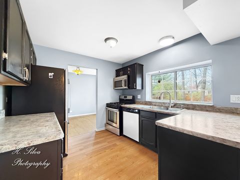 Tiny photo for 2110 Tahoe Parkway, Algonquin, IL 60102 (MLS # 12593052)