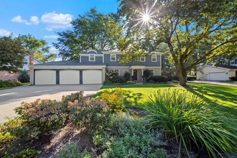 Tiny photo for 2820 Beckwith Court, Northbrook, IL 60062 (MLS # 12752136)