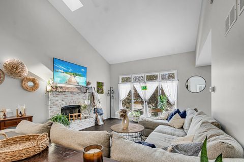 Tiny photo for 6936 Lexington Court, Tinley Park, IL 60477 (MLS # 12572935)