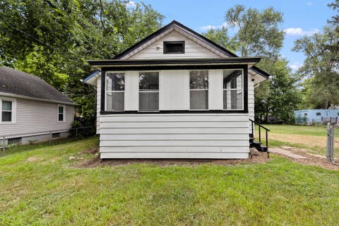 Photo of 2738 Marshall Street, Rockford, IL 61109 (MLS # 12713369)