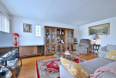 Tiny photo for 7421 W Oakton Street, Niles, IL 60714 (MLS # 12550203)