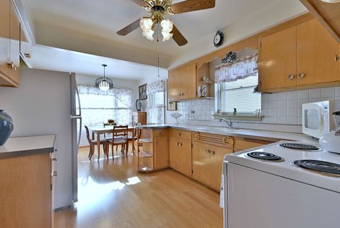 Tiny photo for 7421 W Oakton Street, Niles, IL 60714 (MLS # 12550203)