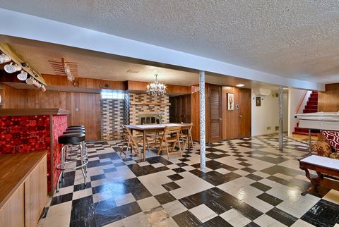 Tiny photo for 7421 W Oakton Street, Niles, IL 60714 (MLS # 12550203)