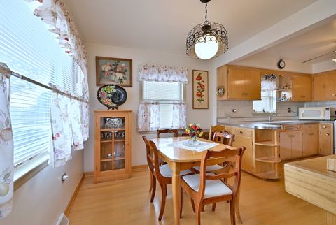 Tiny photo for 7421 W Oakton Street, Niles, IL 60714 (MLS # 12550203)