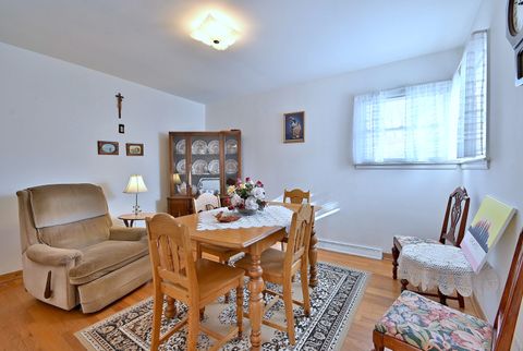 Tiny photo for 7421 W Oakton Street, Niles, IL 60714 (MLS # 12550203)