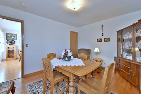 Tiny photo for 7421 W Oakton Street, Niles, IL 60714 (MLS # 12550203)