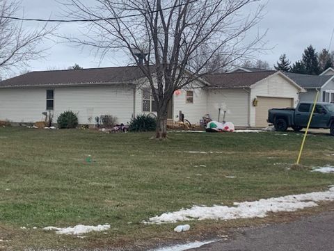 Tiny photo for 357 E Clay Street, El Paso, IL 61738 (MLS # 12528950)