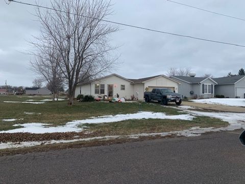 357 E Clay Street El Paso IL 61738