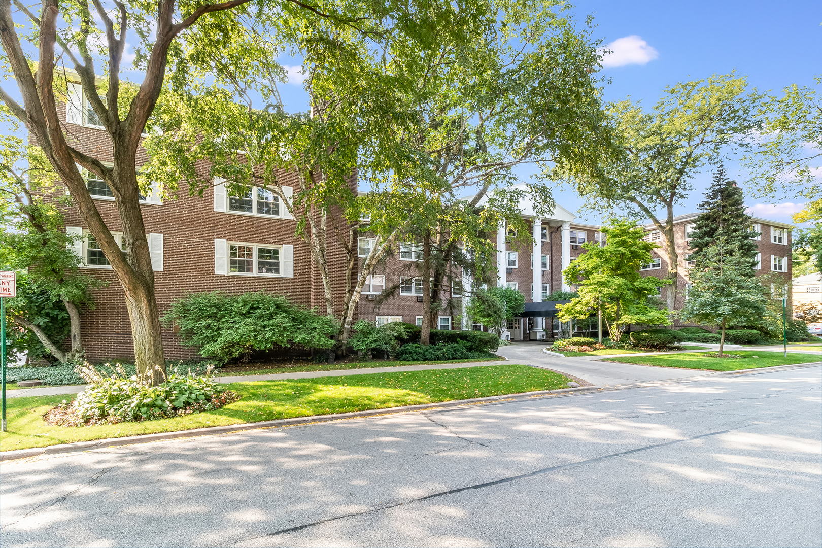 Photo 1 of 22 — 1025 Randolph Street 313, Oak Park, IL 60302