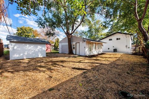 Tiny photo for 600 N IOWA Avenue, Villa Park, IL 60181 (MLS # 12533629)