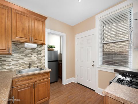 Tiny photo for 1464 W Argyle Street #3N, Chicago, IL 60640 (MLS # 12512359)