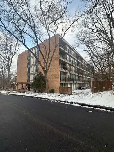 Tiny photo for 5800 Oakwood Drive #5G, Lisle, IL 60532 (MLS # 12538182)