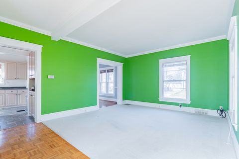 Tiny photo for 401 Willard Avenue, Bloomington, IL 61701 (MLS # 12501115)