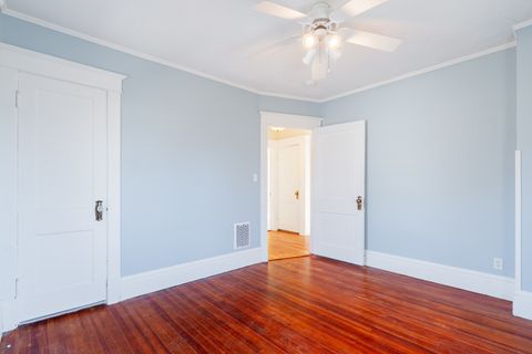 Tiny photo for 401 Willard Avenue, Bloomington, IL 61701 (MLS # 12501115)