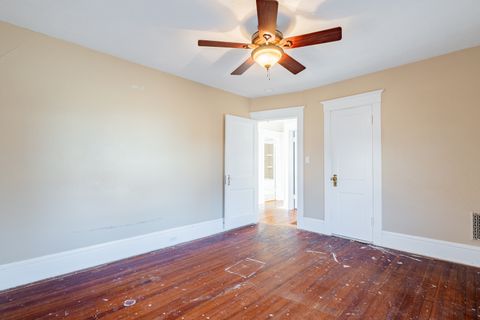 Tiny photo for 401 Willard Avenue, Bloomington, IL 61701 (MLS # 12501115)