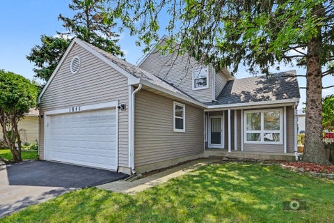 Photo of 1841 Grosse Pointe Circle, Hanover Park, IL 60133 (MLS # 12752414)