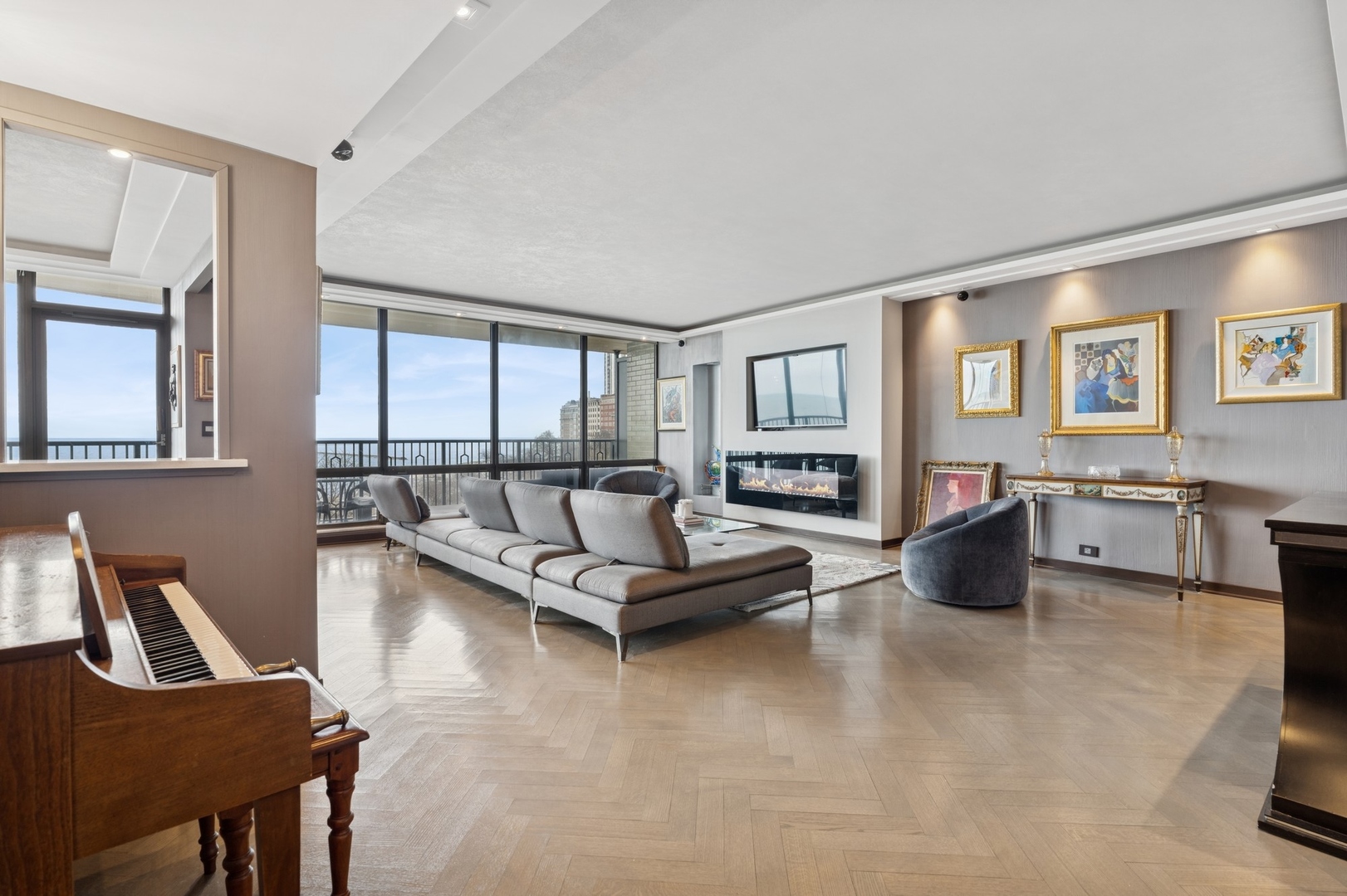 1040 N LAKE SHORE Drive 7C