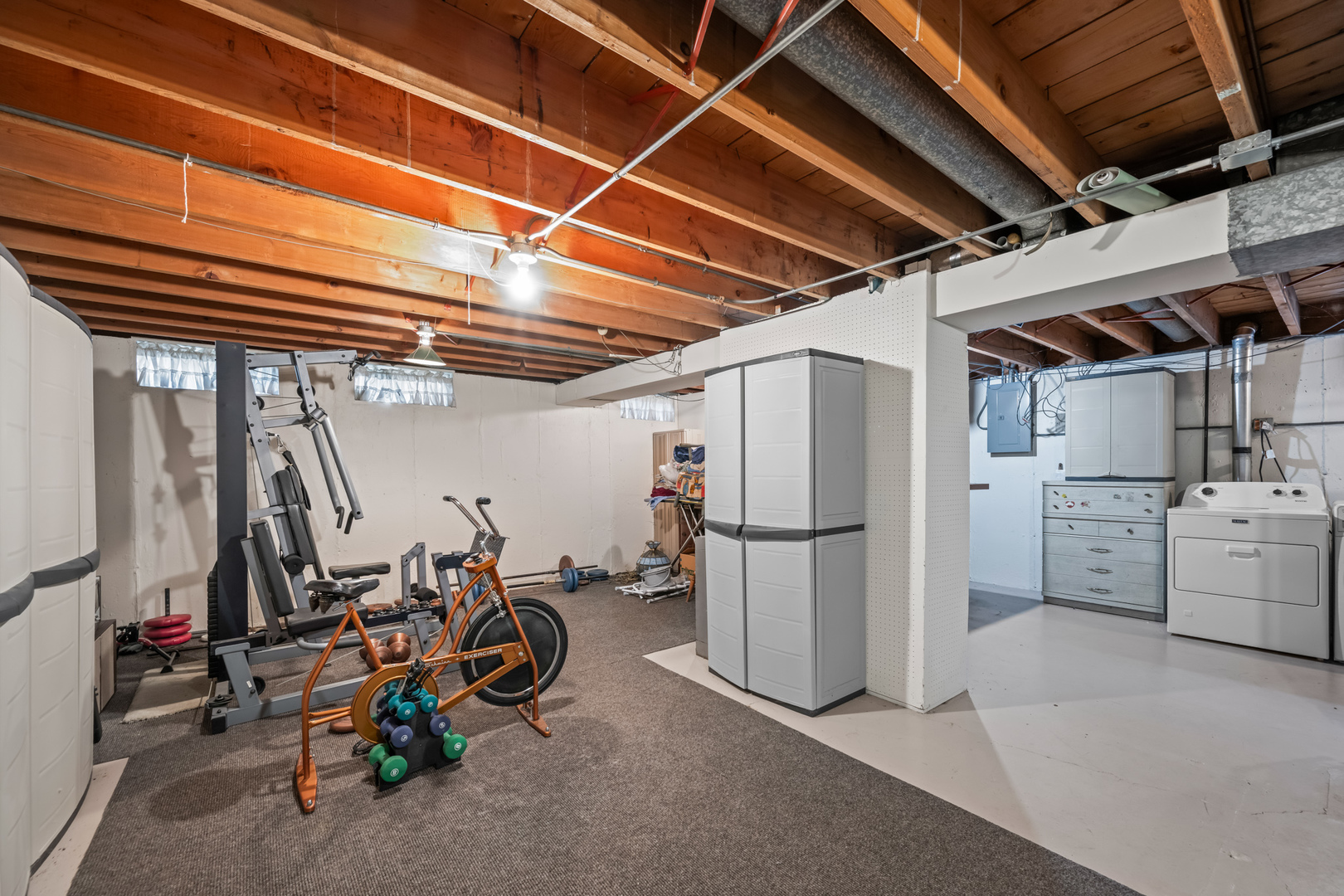 Palatine, Illinois 60067, United States, 4 Bedrooms Bedrooms, ,3 BathroomsBathrooms,Residential,Contingent,224630