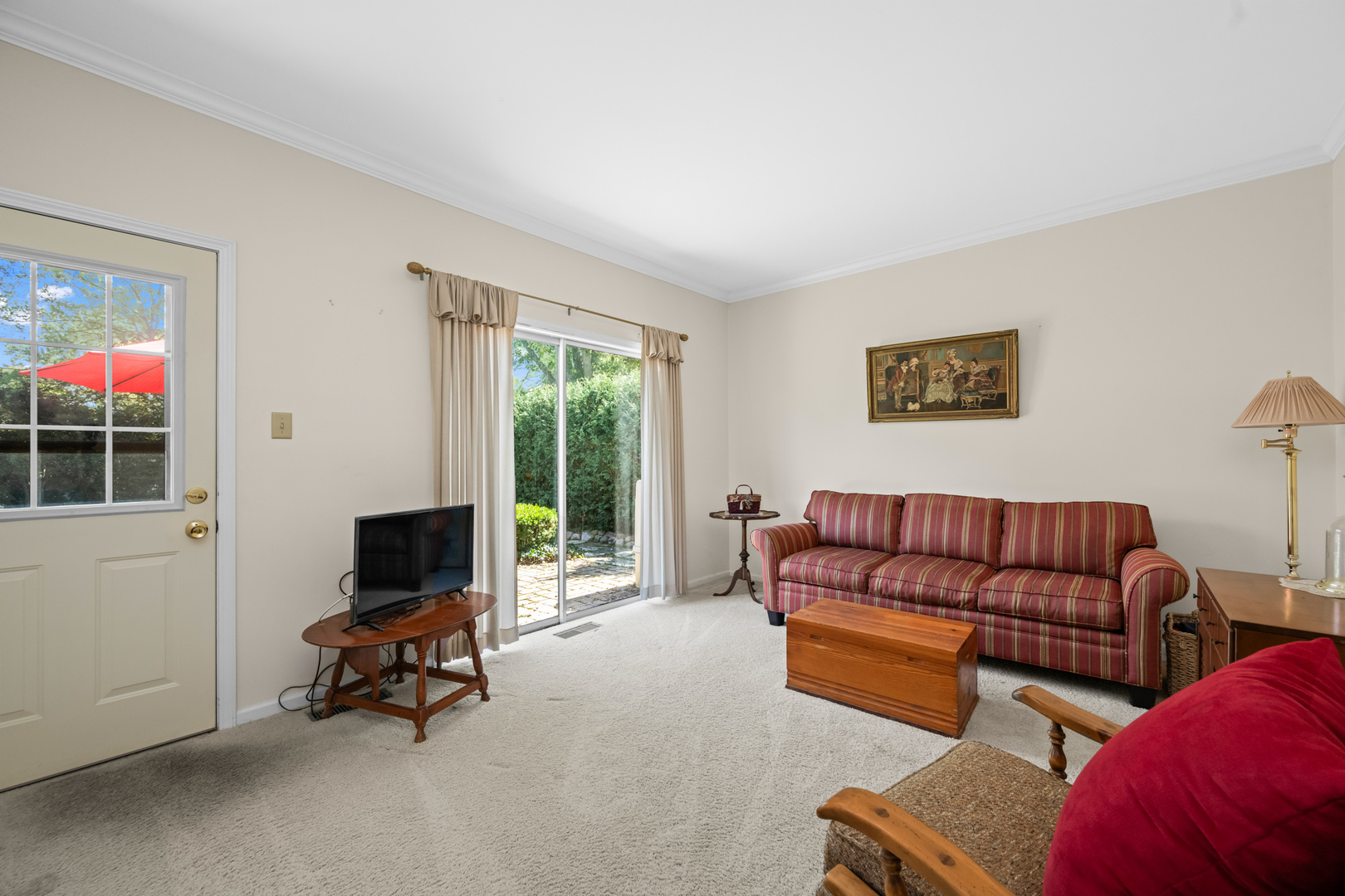 Palatine, Illinois 60067, United States, 4 Bedrooms Bedrooms, ,3 BathroomsBathrooms,Residential,Contingent,224630