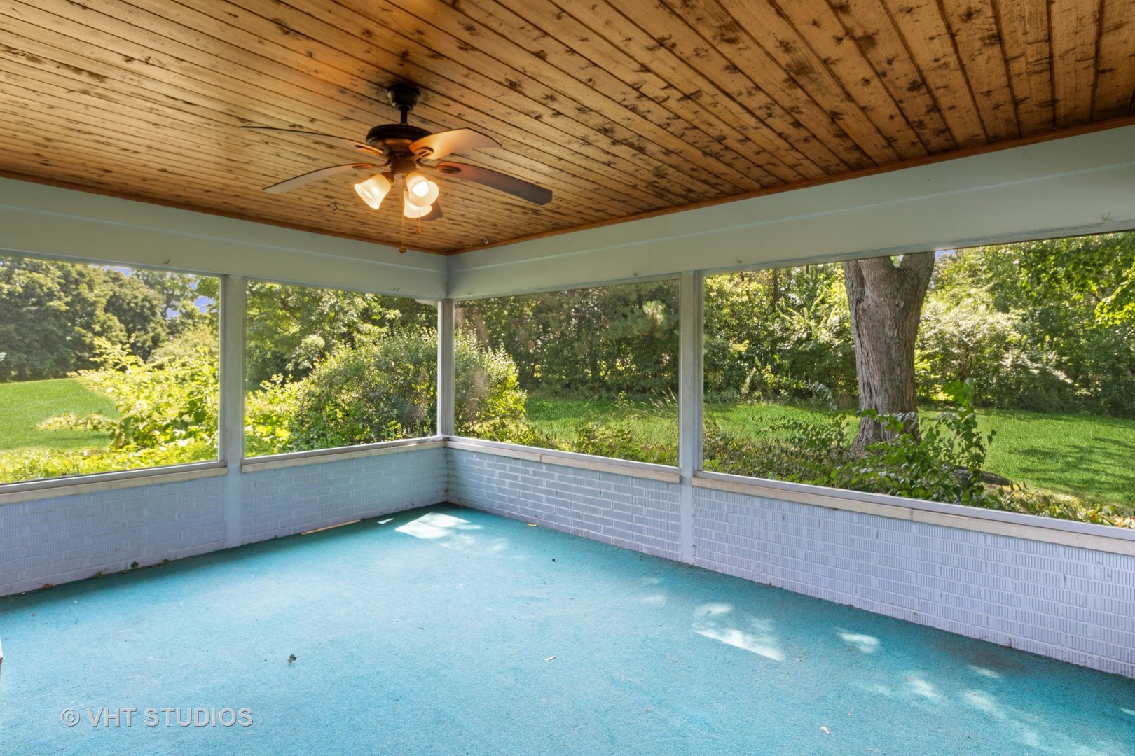 Dundee, Illinois 60118, United States, 5 Bedrooms Bedrooms, ,4 BathroomsBathrooms,Residential,Contingent,214054