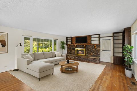 Tiny photo for 18n732 West Hill Road, Dundee, IL 60118 (MLS # 12475958)