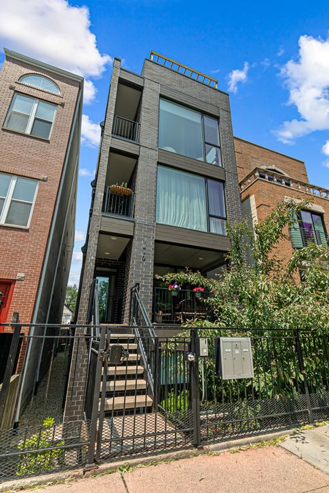 1410 N Greenview Avenue 1 Chicago IL 60642