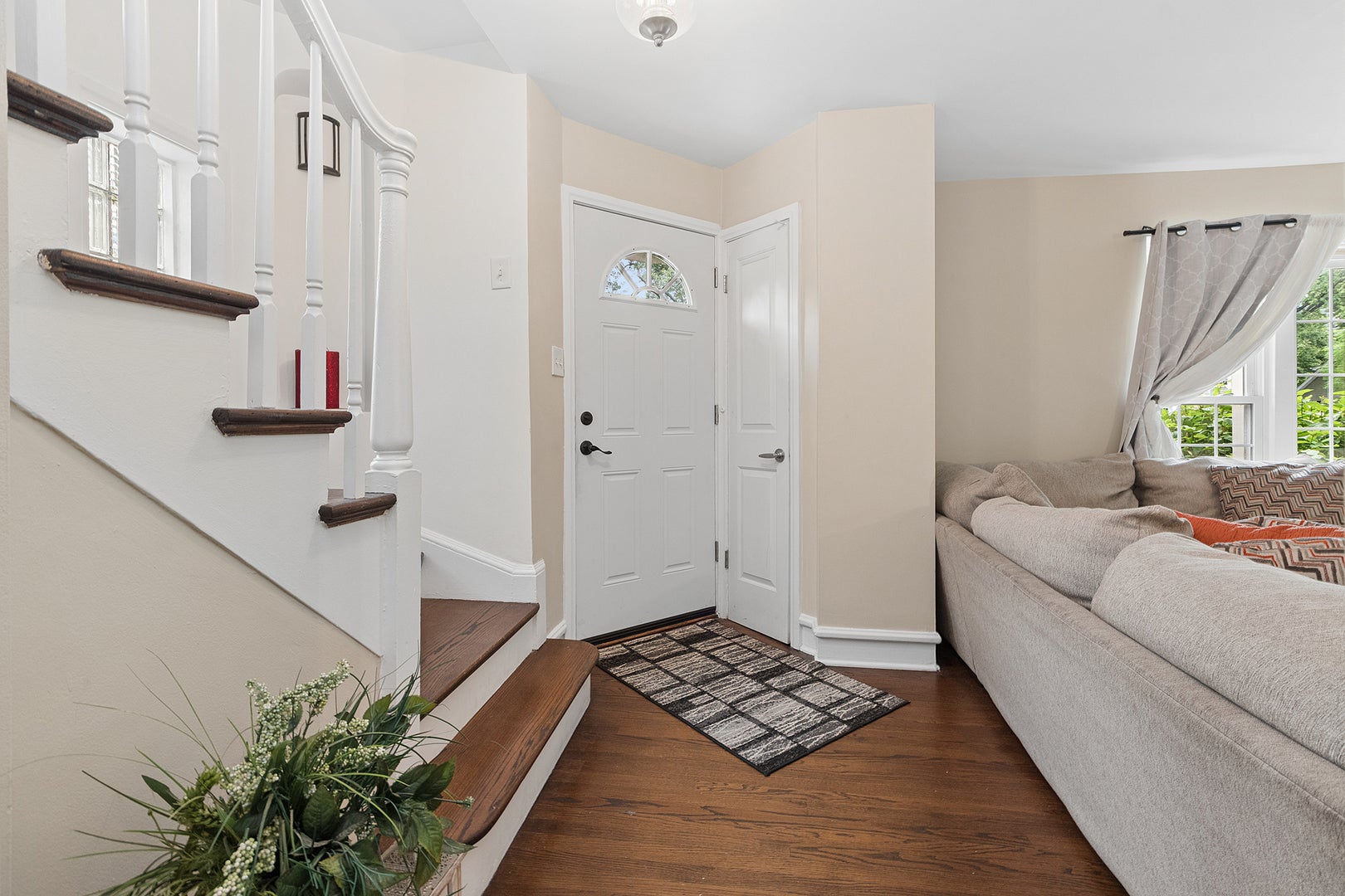 2229 Macdonald Lane