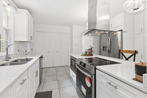 Tiny photo for 2229 Macdonald Lane, Flossmoor, IL 60422 (MLS # 12776889)