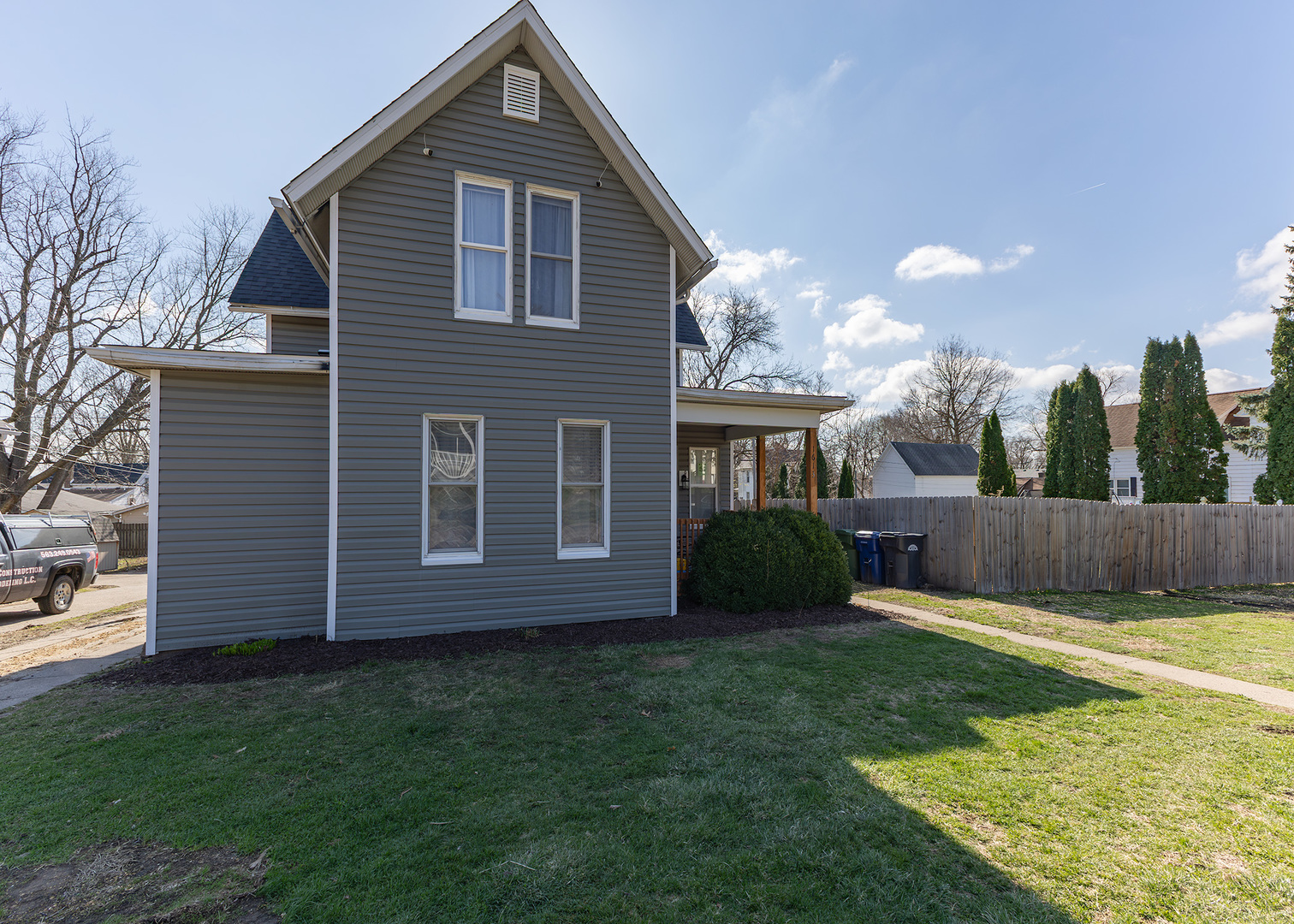 1613 N 4th Street