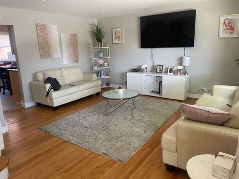 Tiny photo for 549 E LINCOLN Street #549, Mount Prospect, IL 60056 (MLS # 12377642)