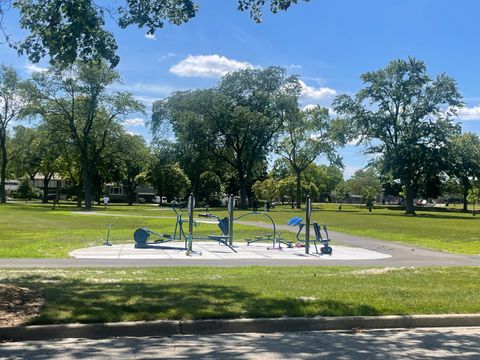 Tiny photo for 549 E LINCOLN Street #549, Mount Prospect, IL 60056 (MLS # 12377642)