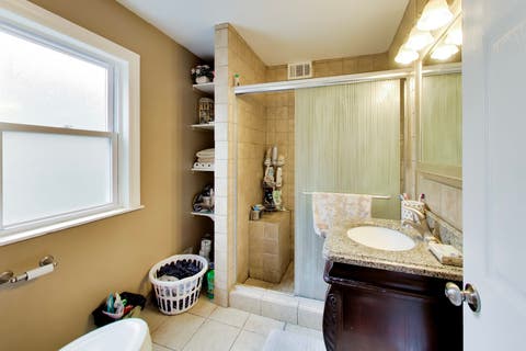 Tiny photo for 2908 W Birchwood Avenue, Chicago, IL 60645 (MLS # 12735450)