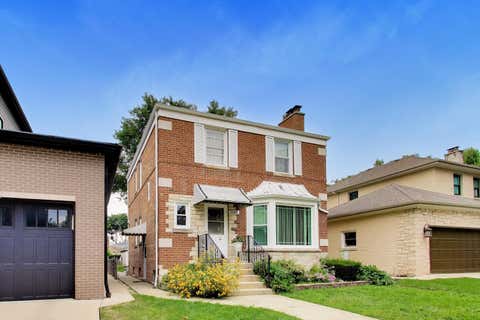 Tiny photo for 2908 W Birchwood Avenue, Chicago, IL 60645 (MLS # 12735450)