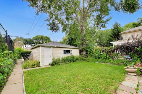 Tiny photo for 2908 W Birchwood Avenue, Chicago, IL 60645 (MLS # 12735450)