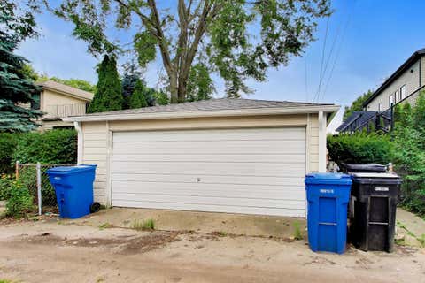 Tiny photo for 2908 W Birchwood Avenue, Chicago, IL 60645 (MLS # 12735450)